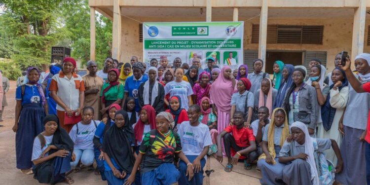 Santé-VIH/sida : Des clubs scolaires sensibilisent les jeunes au…