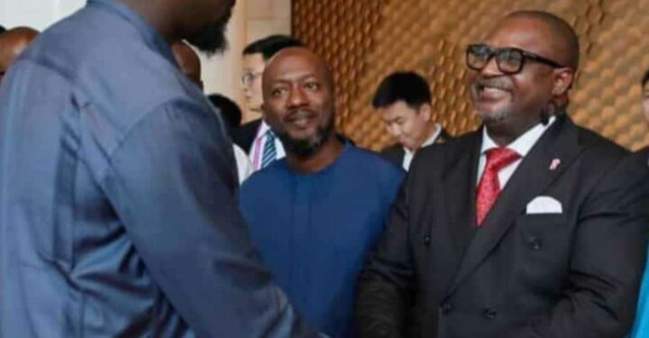 Reconnaissance: La Guinée n’est pas un pays ingrat, Dr David Makongo salué par les citoyens.