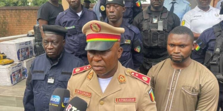 Guinée : 89 cartons de médicaments illicites interceptés à la frontière avec la Sierra Leone