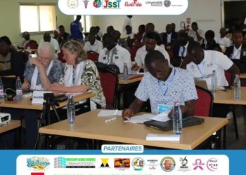 Kindia : Une deuxième journée intense aux Journées Scientifiques, Sportives et Touristiques de l’Hôpital Régional