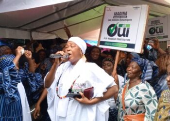 Référendum du 21 septembre : Les femmes dynamiques du marché Avaria disent  » OUI » 