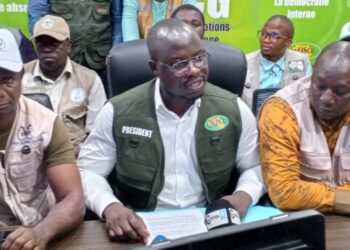 les organisations de la société civile:  le retrait de la carte n’est pas seulement un devoir citoyen, mais un « acte d’amour pour la patrie »