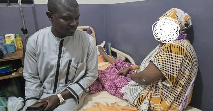 Visite surprise du Dr Fremba Camara au personnel de nuit de l’Hôpital Régional de Kankan