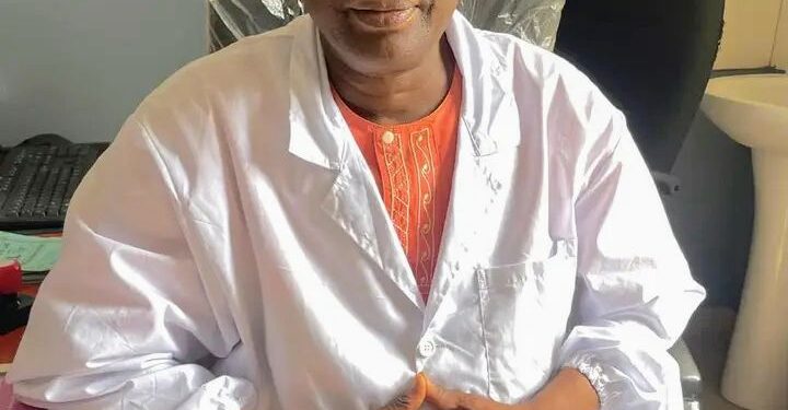 Portrait du Dr Alpha Mohamed Bah : Une vie dédiée à la médecine et à l’humanité