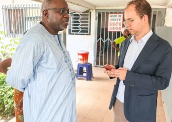 Guinée : L’Union européenne en mission à l’Hôpital Régional de N’Zérékoré pour inspecter un projet sanitaire stratégique