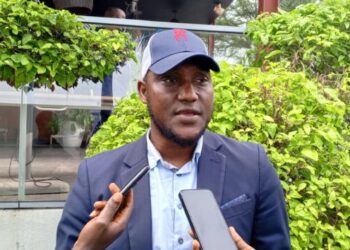 Guide en mathématique:  La direction générale de la formation continue au chevet des enseignants 