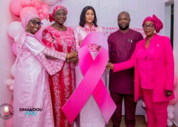 Conakry : Le ministre Bourouno donne le coup d’envoi d’une campagne de dépistage du cancer du sein et du col de l’utérus