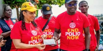 Santé : Remise officielle d’un chèque pour soutenir l’éradication de la polio en Guinée