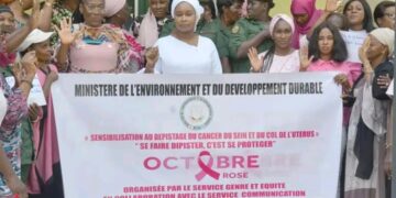 Octobre Rose à Conakry : Le Ministère de l’Environnement s’engage pour la santé des femmes