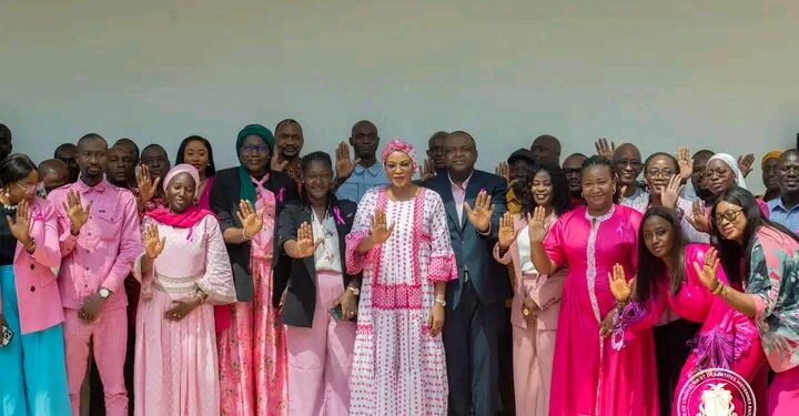 Guinée/Octobre Rose : Le Ministère de l’Industrie et des PME met la santé des femmes au premier plan