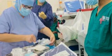 Première médicale en Guinée : Un sphincter artificiel implanté avec succès à l’Hôpital de l’Amitié Sino-Guinéenne