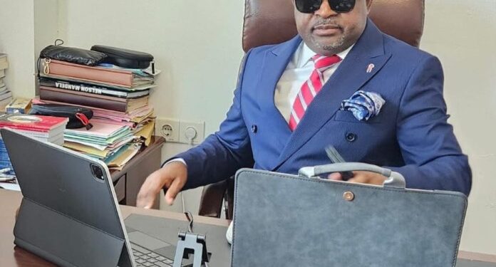 Présidentielle au Cameroun : Dr David Makongo dénonce un « système verrouillé » et soutient la décision d’Issa Tchiroma de ne pas saisir la Cour constitutionnelle