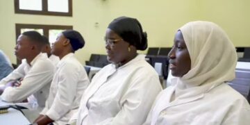 Conakry : Première mission de cœlioscopie lancée au CHU Donka