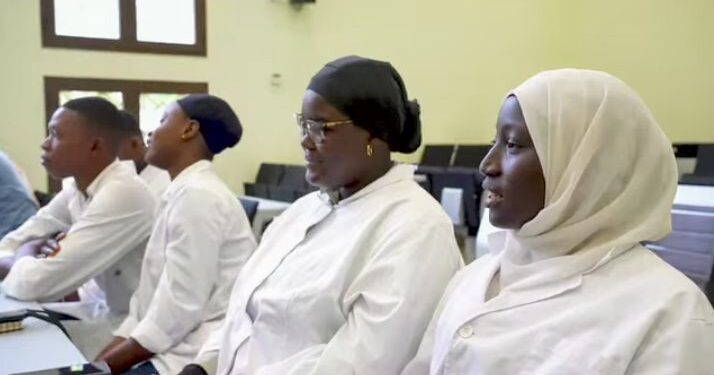 Conakry : Première mission de cœlioscopie lancée au CHU Donka