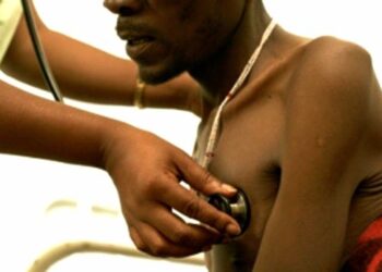Lutte contre la tuberculose en Guinée : 48 personnes sensibilisées à Siguiri