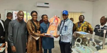 Guinée / Santé : L’OMS équipe les écoles de santé pour renforcer la formation des infirmiers et sages-femmes