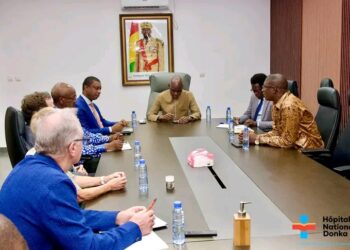 Mission humanitaire de chirurgie maxillo-faciale : Une rencontre stratégique au Ministère de la Santé