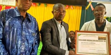 Kankan : Le Dr Fremba Camara honoré du Prix Dr Gabriel Sultan du Meilleur Médecin 2025