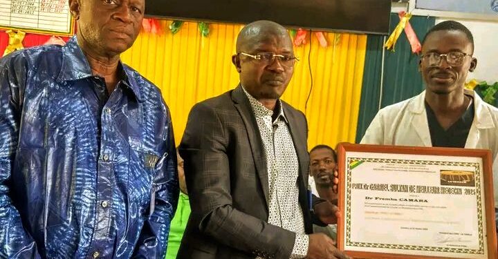 Kankan : Le Dr Fremba Camara honoré du Prix Dr Gabriel Sultan du Meilleur Médecin 2025