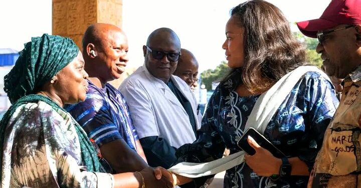 Santé en Guinée : La nouvelle ministre Khaité Sall à l’écoute du personnel et des patients