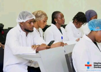 Renforcement des compétences médicales à Conakry : Une journée d’échanges scientifiques au CHU