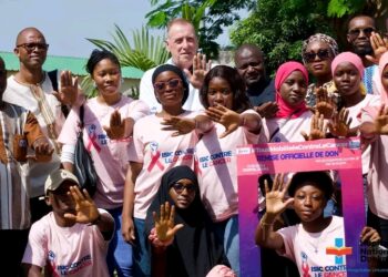 Solidarité estudiantine : Des étudiants de l’ISIC Kountia aux côtés des malades du cancer
