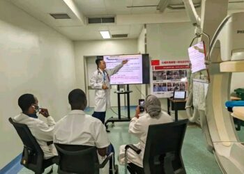 Hôpital de l’Amitié Sino-Guinéenne : Formation sur l’intervention coronarienne