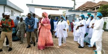 Conakry – Santé : Visite ministérielle au CSA Lauriane Doumbouya