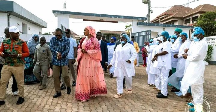 Conakry – Santé : Visite ministérielle au CSA Lauriane Doumbouya
