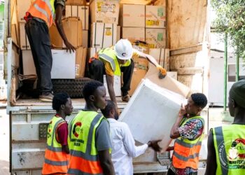 Guinée : Médecins Sans Frontières remet un important lot d’équipements médicaux au Ministère de la Santé et de l’Hygiène Publique