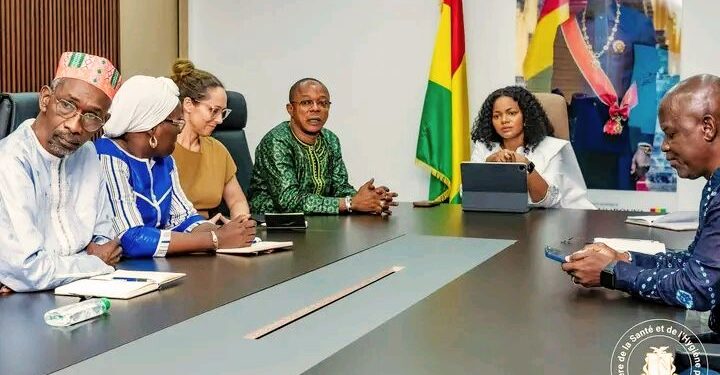 Guinée : La Ministre de la Santé reçoit l’ICN sur les subventions du Fonds mondial