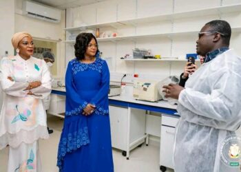 Visite ministérielle à l’Institut Pasteur de Guinée : un partenariat renforcé pour la santé et la recherche