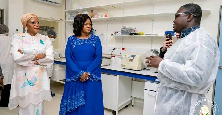Visite ministérielle à l’Institut Pasteur de Guinée : un partenariat renforcé pour la santé et la recherche