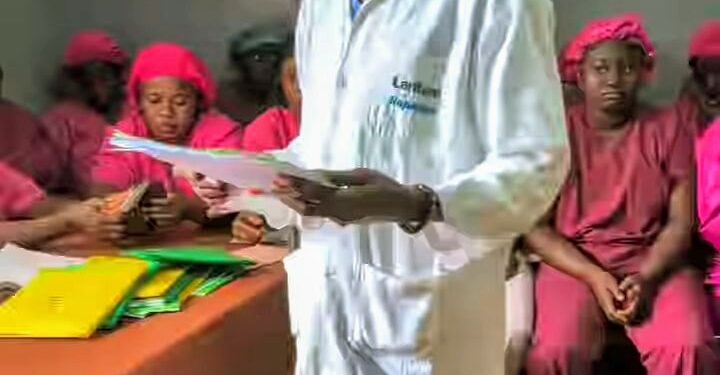 🇬🇳Hôpital Régional de N’Zérékoré : Un staff quotidien pour renforcer la qualité des soins