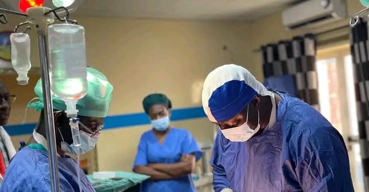 🇬🇳Santé publique : La chirurgie, une solution préventive et non une condamnation