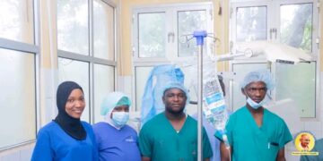 🇬🇳Mission médicale à Kindia : Les étudiants de l’Université Mahatma Gandhi en appui aux équipes chirurgicales
