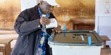 Élections législatives et communales à N&rsquo;Zérékoré : Les premières heures marquées par une forte pluie