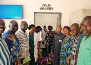 🇬🇳Santé : Visite des autorités sanitaires à l’Hôpital Régional Alpha Oumar Diallo de Kindia