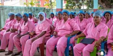 Formation certifiante en SONUB pour 150 sages-femmes à Kindia