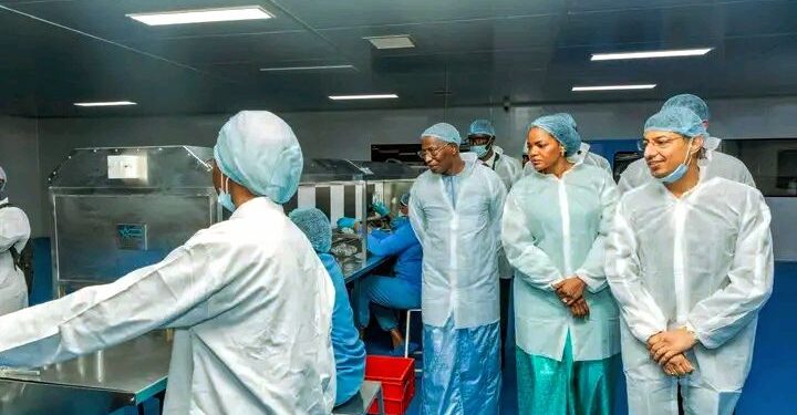 🇬🇳Santé publique : Une nouvelle usine pharmaceutique inaugurée à Dubréka