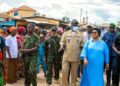 N’ZÉRÉKORÉ : La ministre Fatima Camara aux côtés des commerçants sinistrés du grand marché