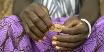 Santé publique : 200 exciseuses renoncent aux Mutilations Génitales Féminines à la suite…