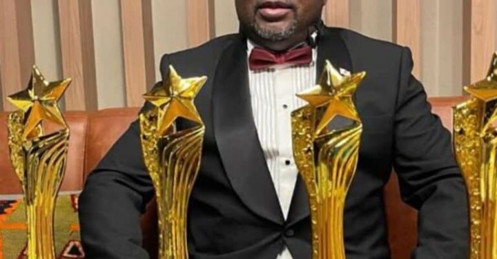Distinction : Dr David Makongo, rafle le prix l’homme de l’Année 2025 du Cameroun By