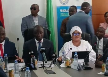 Passation de service au Ministère de la Pêche : Fatima Camara affiche ses ambitions