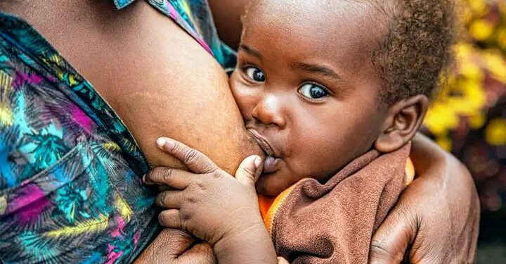 🇬🇳Semaine Mondiale de l’Allaitement Maternel : Renforcer le soutien au-delà de l’hôpital