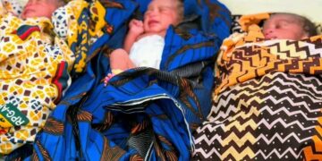 🇬🇳Naissance de triplées à Kankan : Une maternité qui veille sur la vie