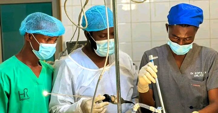 🇬🇳Bloc opératoire : Une collaboration réussie entre ORL et Anesthésie‑Réanimation