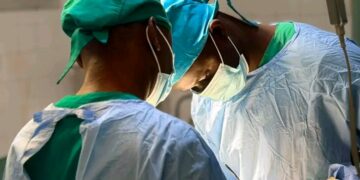 🇬🇳Chirurgie pédiatrique : Une prise en charge réussie à Kankan