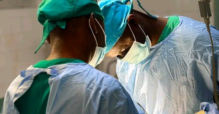🇬🇳Chirurgie pédiatrique : Une prise en charge réussie à Kankan