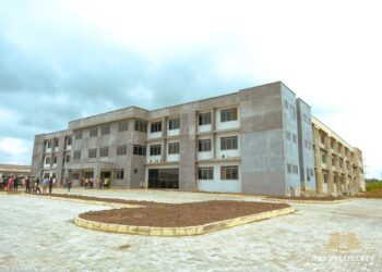 Santé – Recherche : Le Ghana relance les travaux d’un complexe de laboratoires à l’UHAS